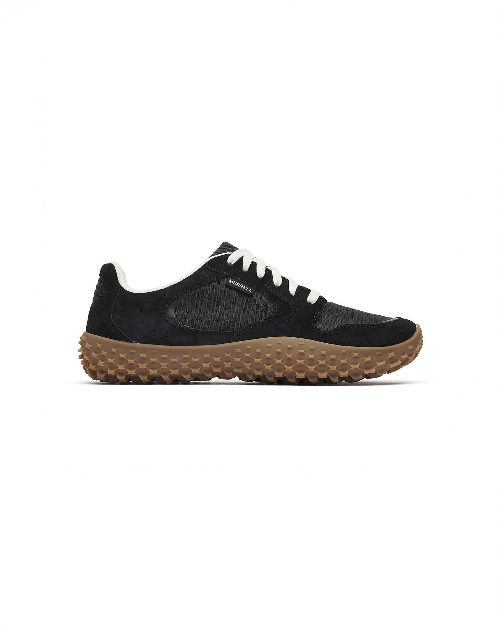 color:black
