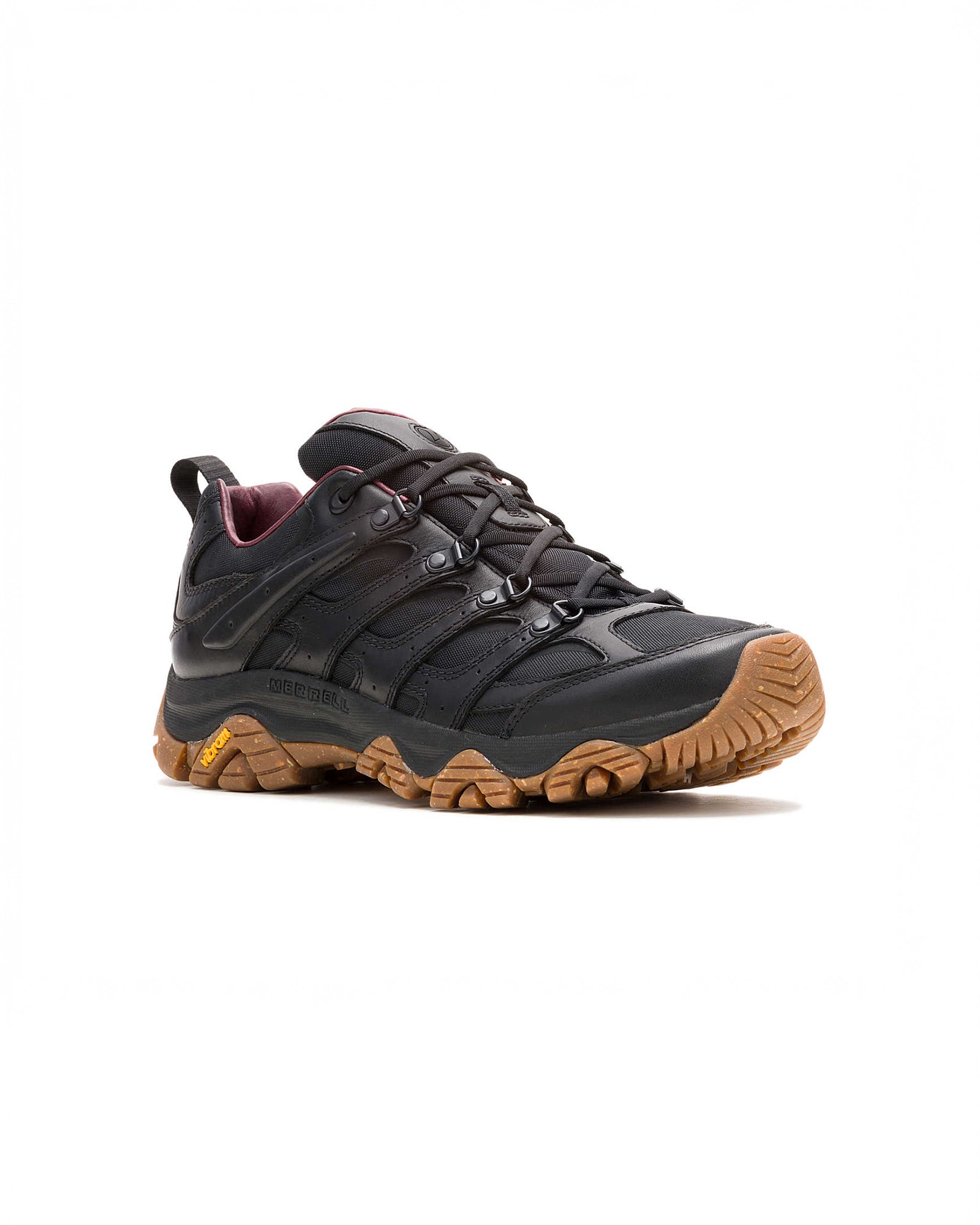 color:black / gum