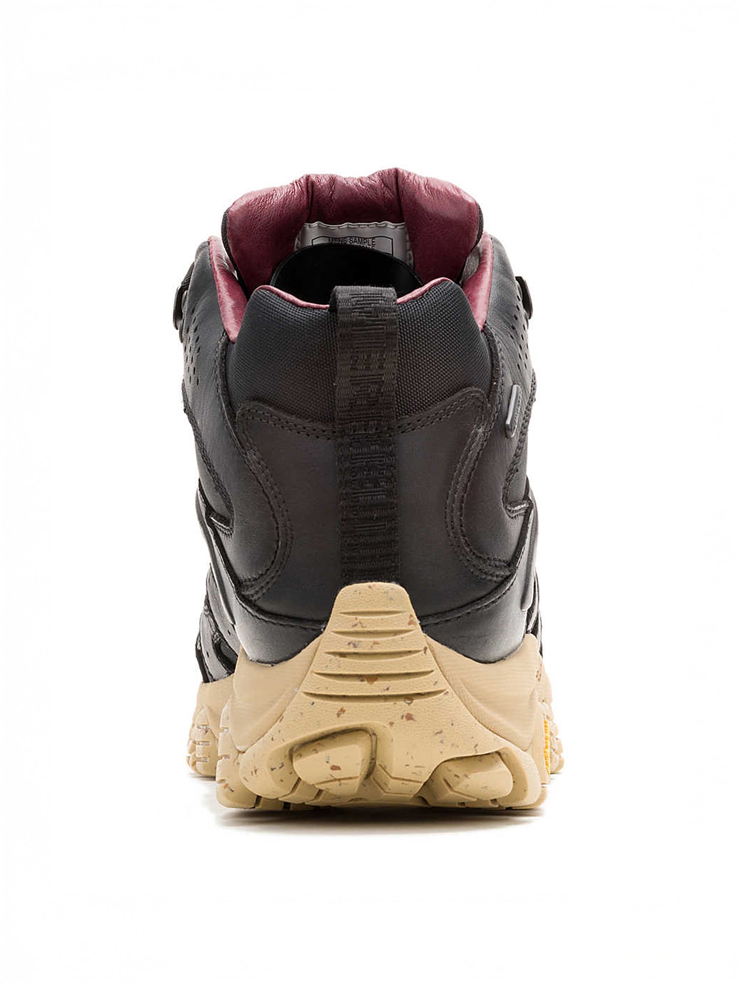 color:black / tan