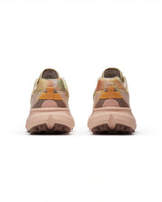 color:white / celadon