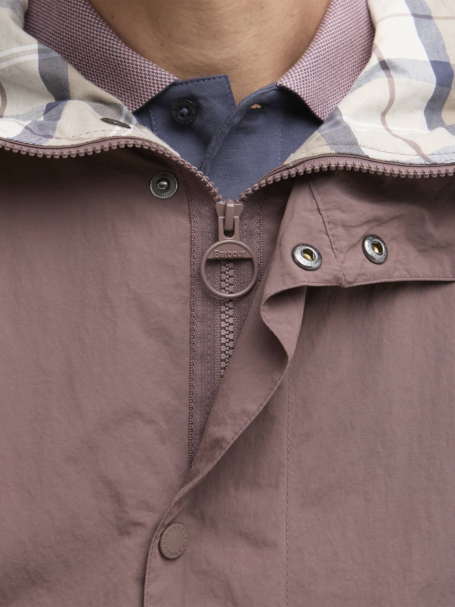 color:peppercorn