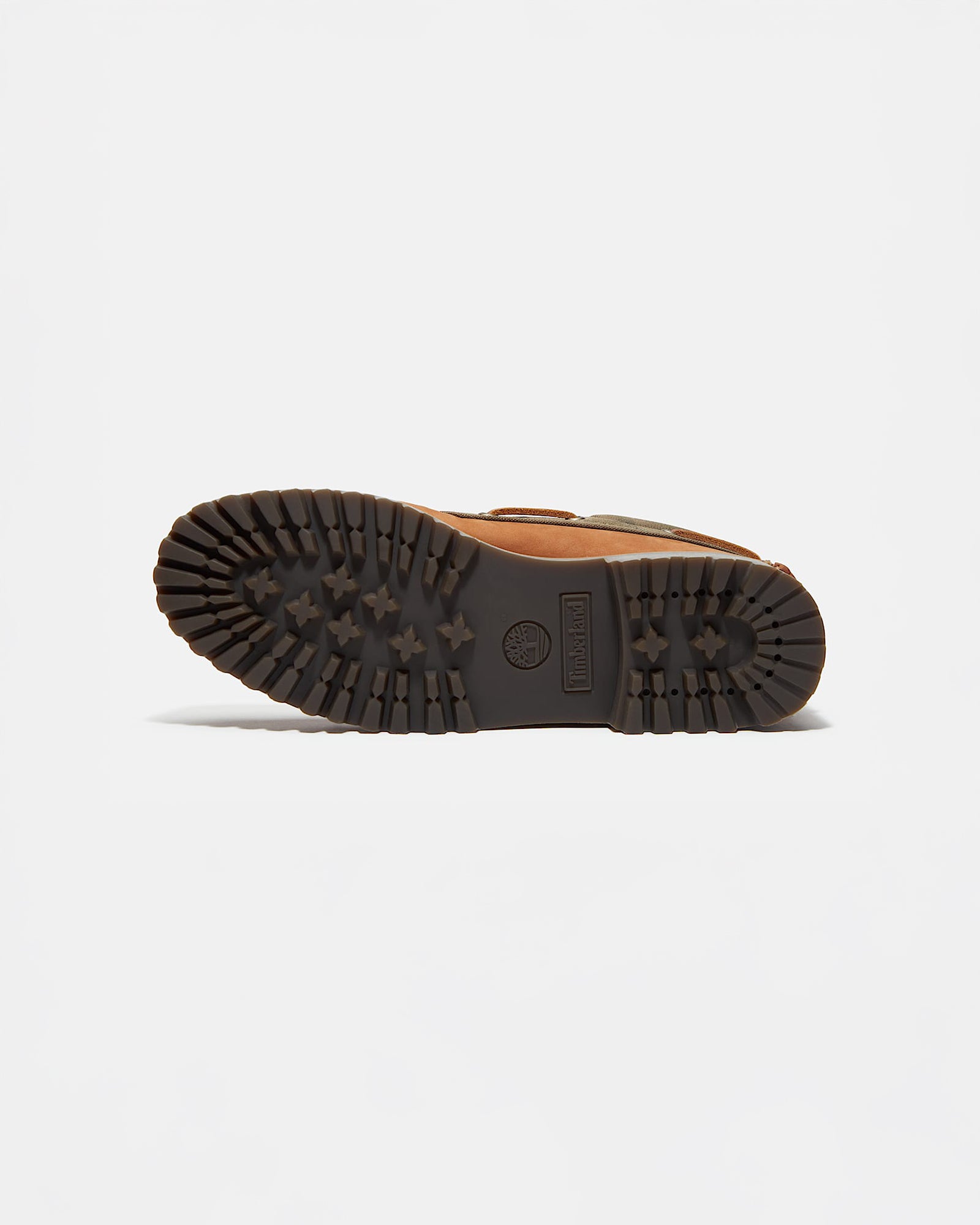 color:medium brown nubuck