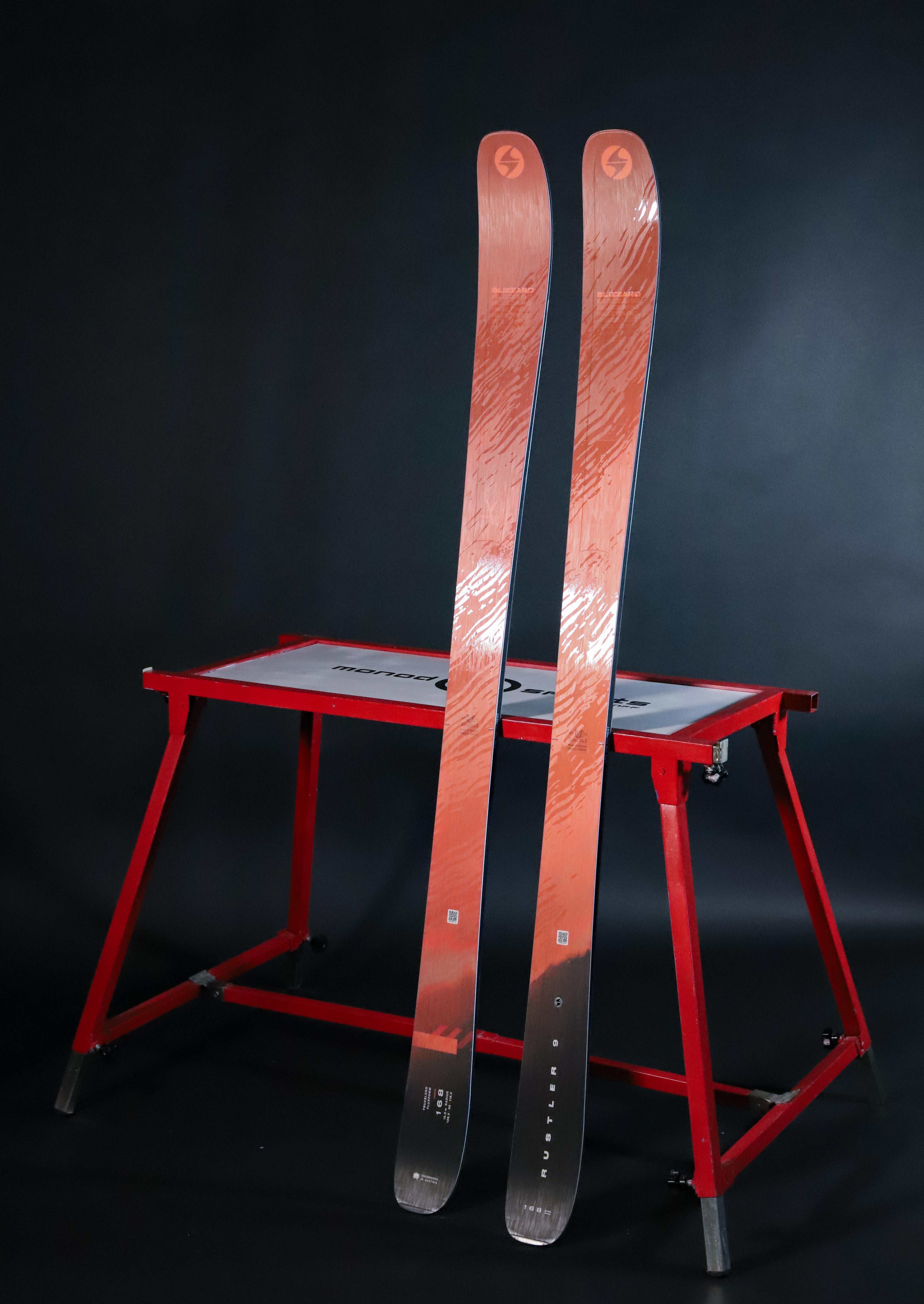 Rustler 9 Skis 2025