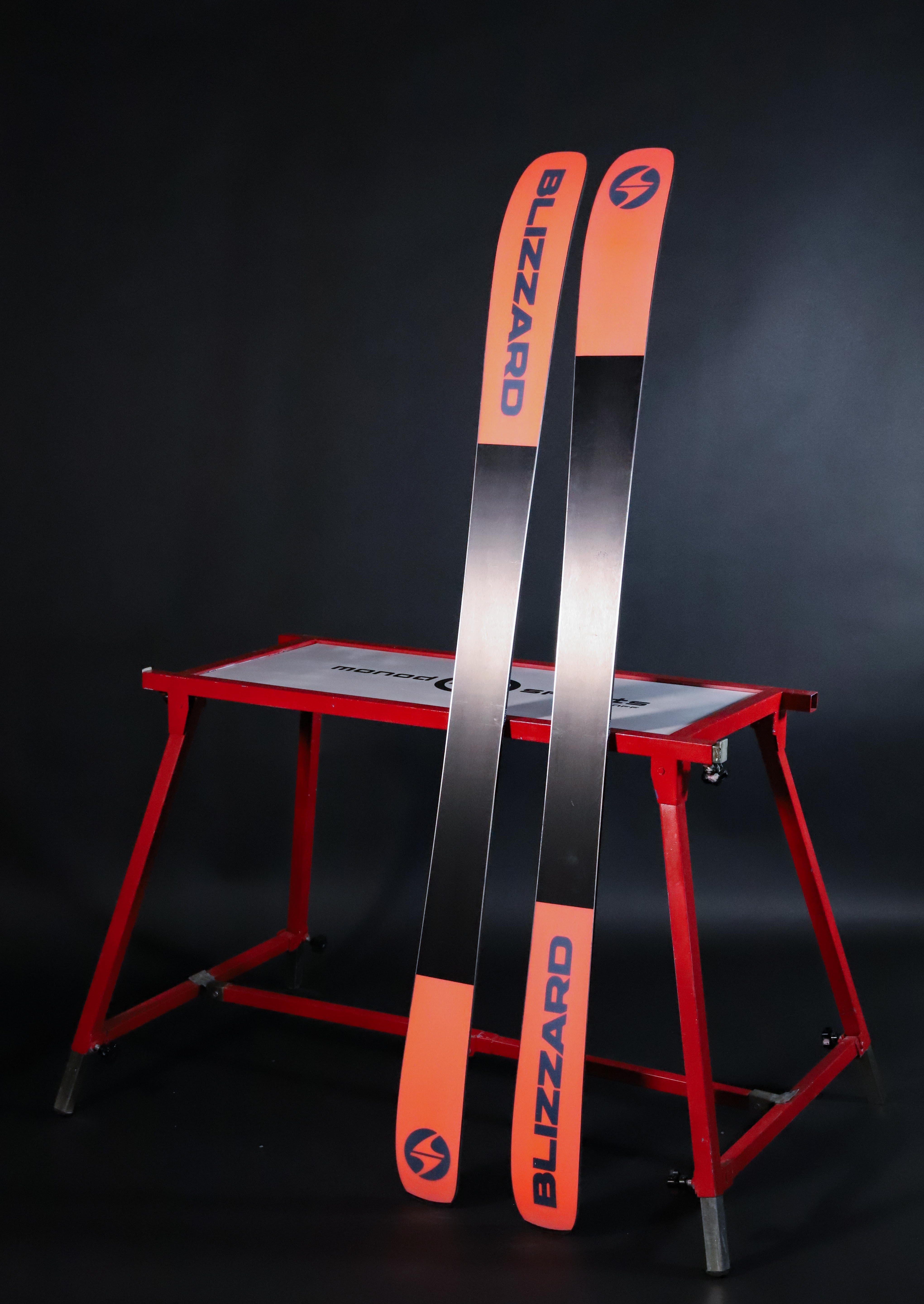 Rustler 9 Skis 2025