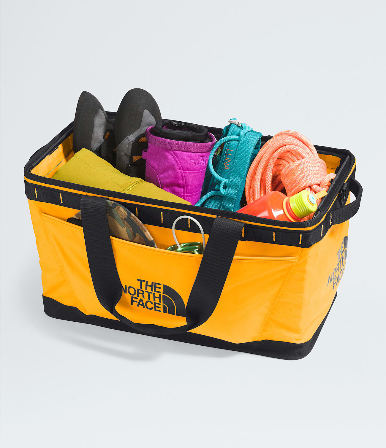 NF0A88754WP-in-Summit-GoldTNF-Black_c6e6285e-9f7e-48be-9765-c9aaf2713df5.jpg