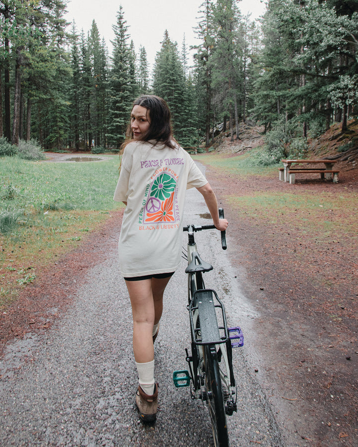 Unisex Peace & Flowers T-Shirt