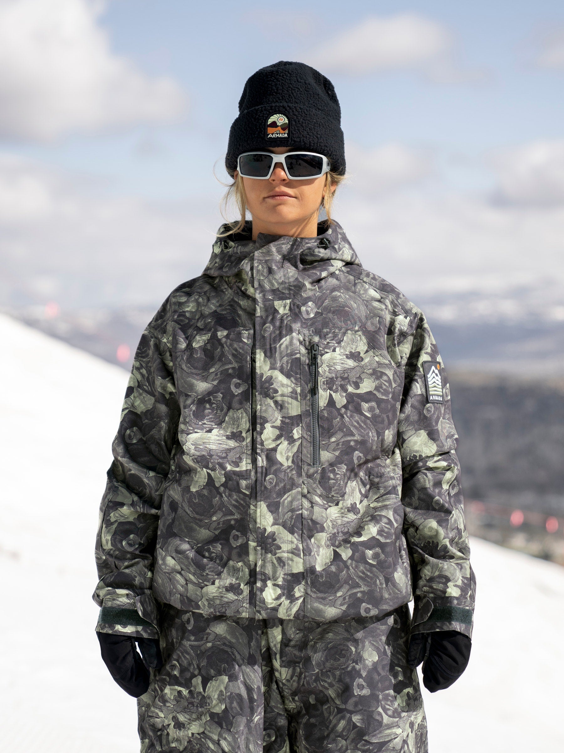 Woman's Elvy 2L Shell Jacket (Past Season)