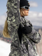 Woman's Elvy 2L Shell Jacket (Past Season)