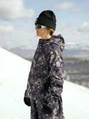 Woman's Elvy 2L Shell Jacket (Past Season)
