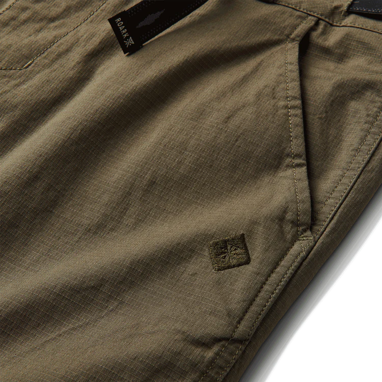 Roark Revival Men's Campover 17" Shorts