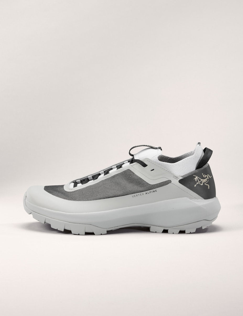 S25-X000009019-Vertex-Alpine-Shoe-Solitude-Dk-Solitude-Profile.jpg