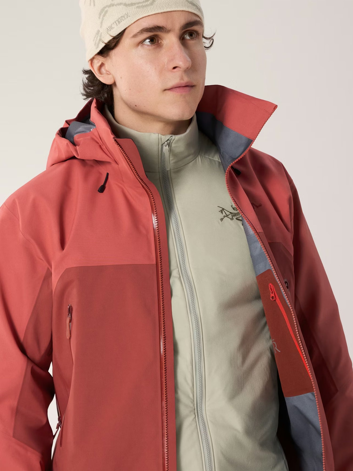 color:stone red / dk stone