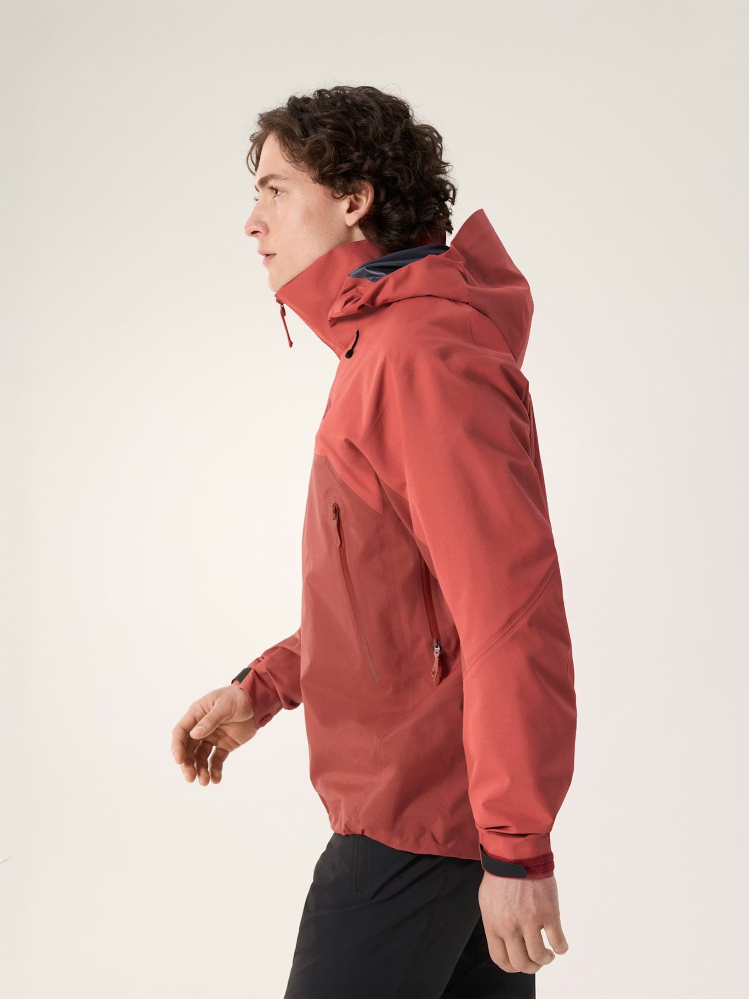 color:stone red / dk stone