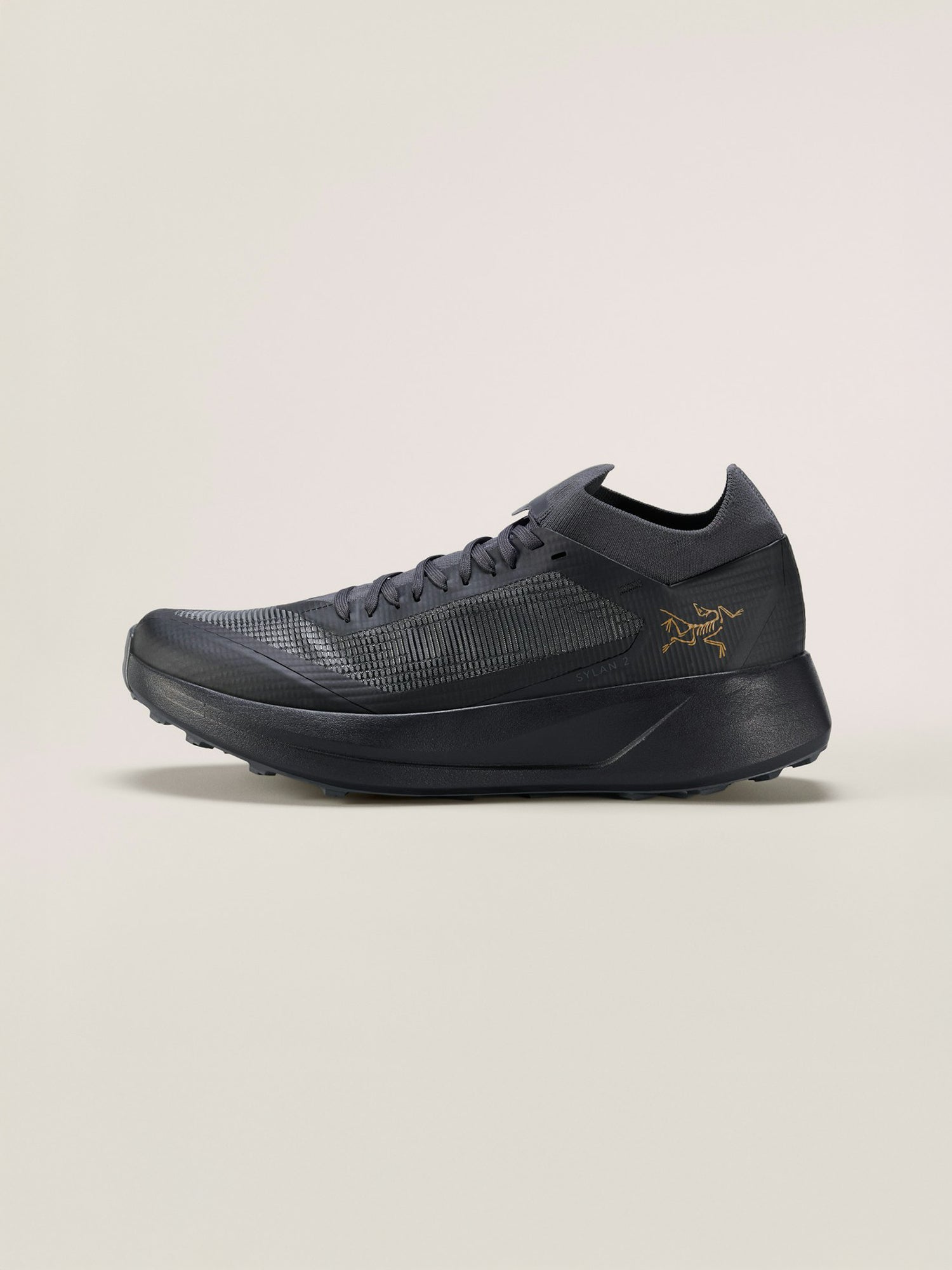 color:black / black