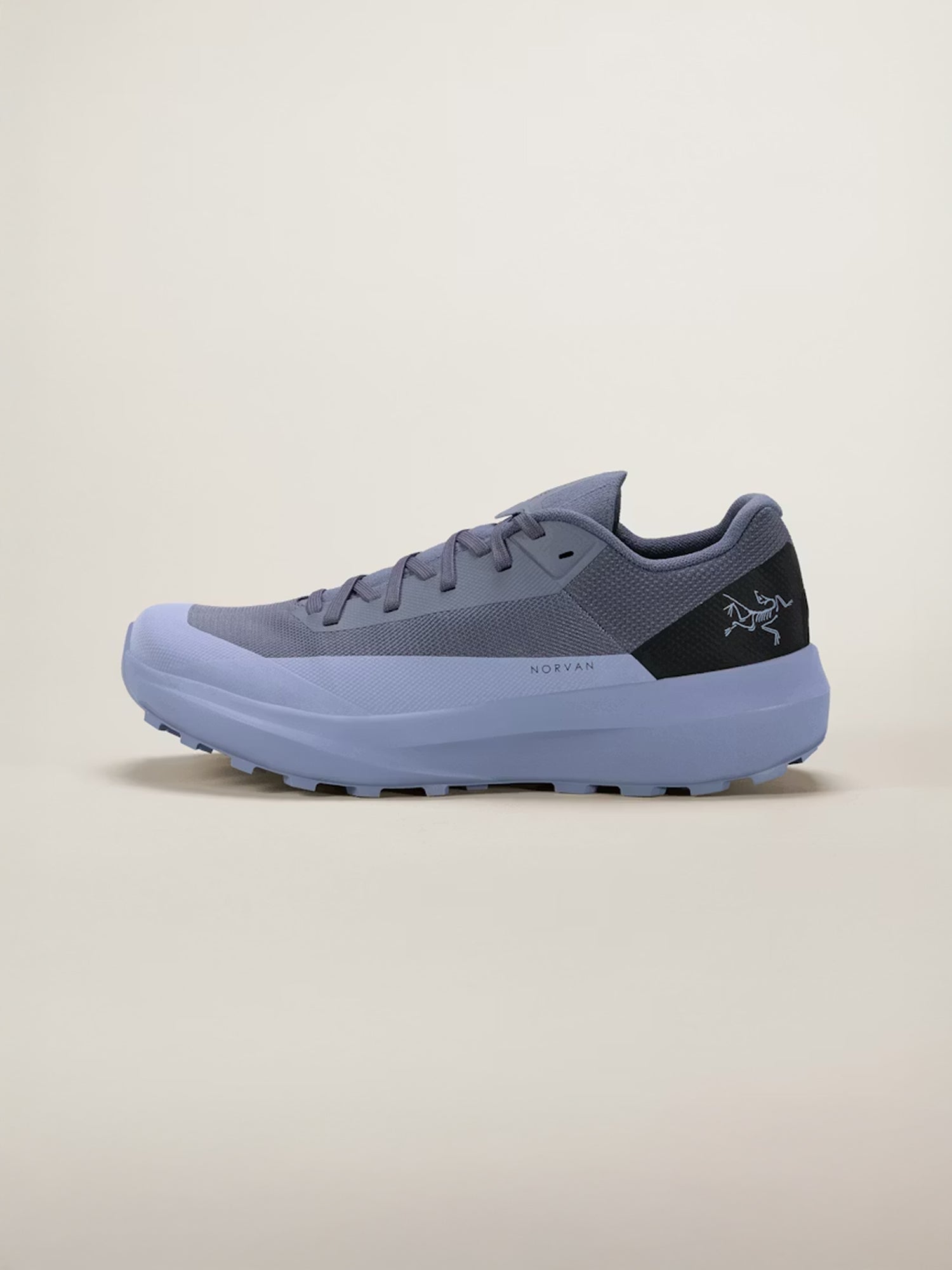 color:dk stratus / lt stratus