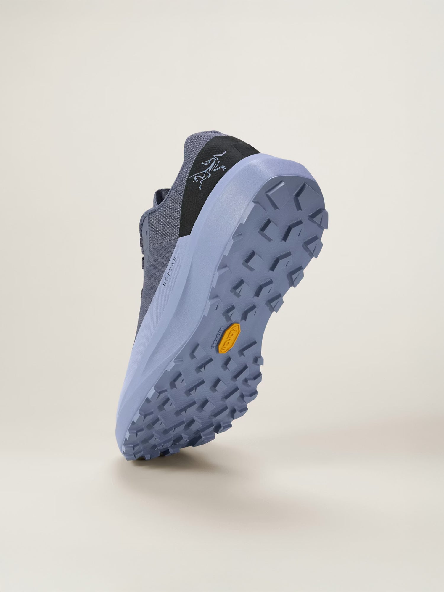 color:dk stratus / lt stratus