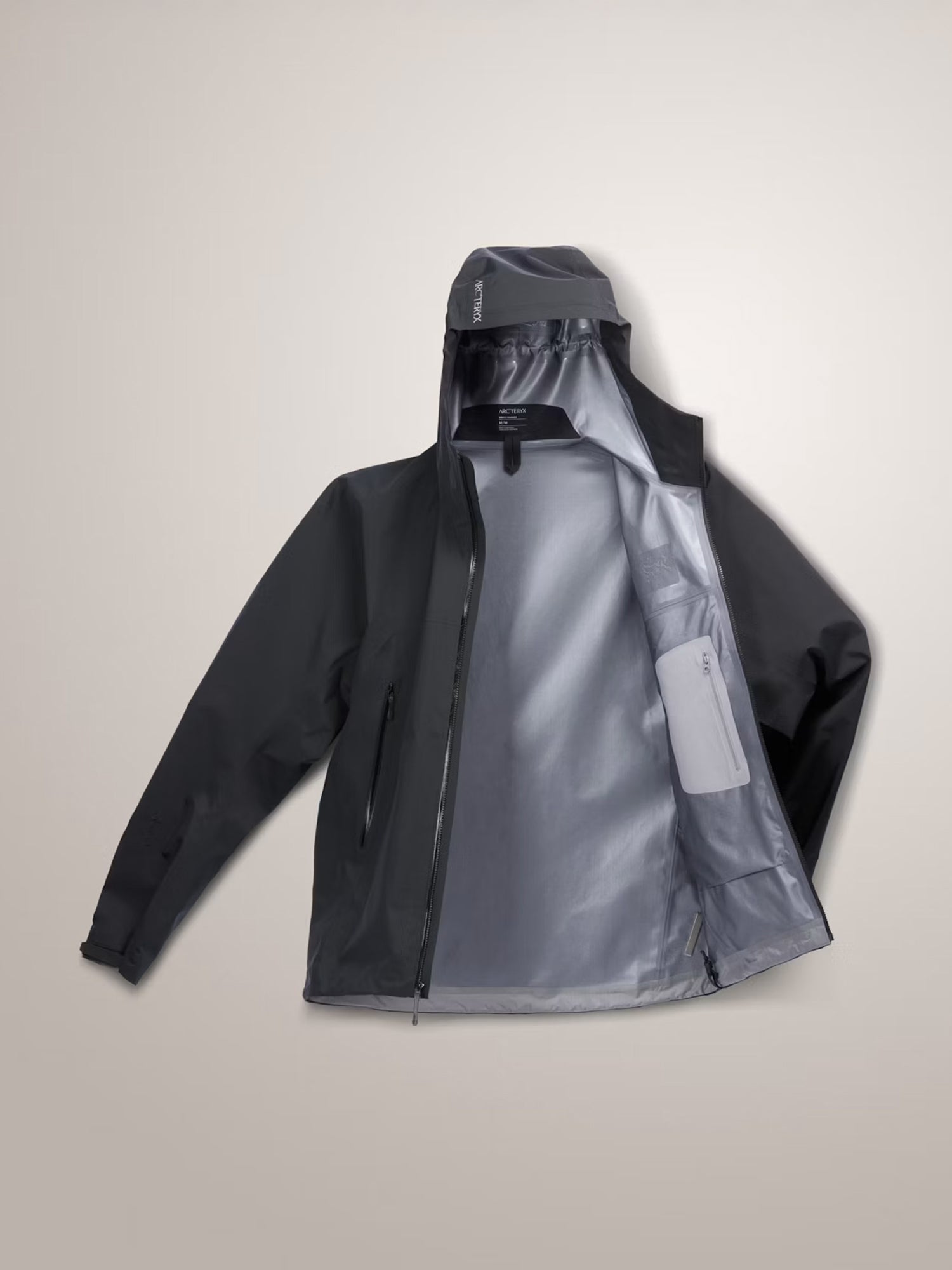 color:black