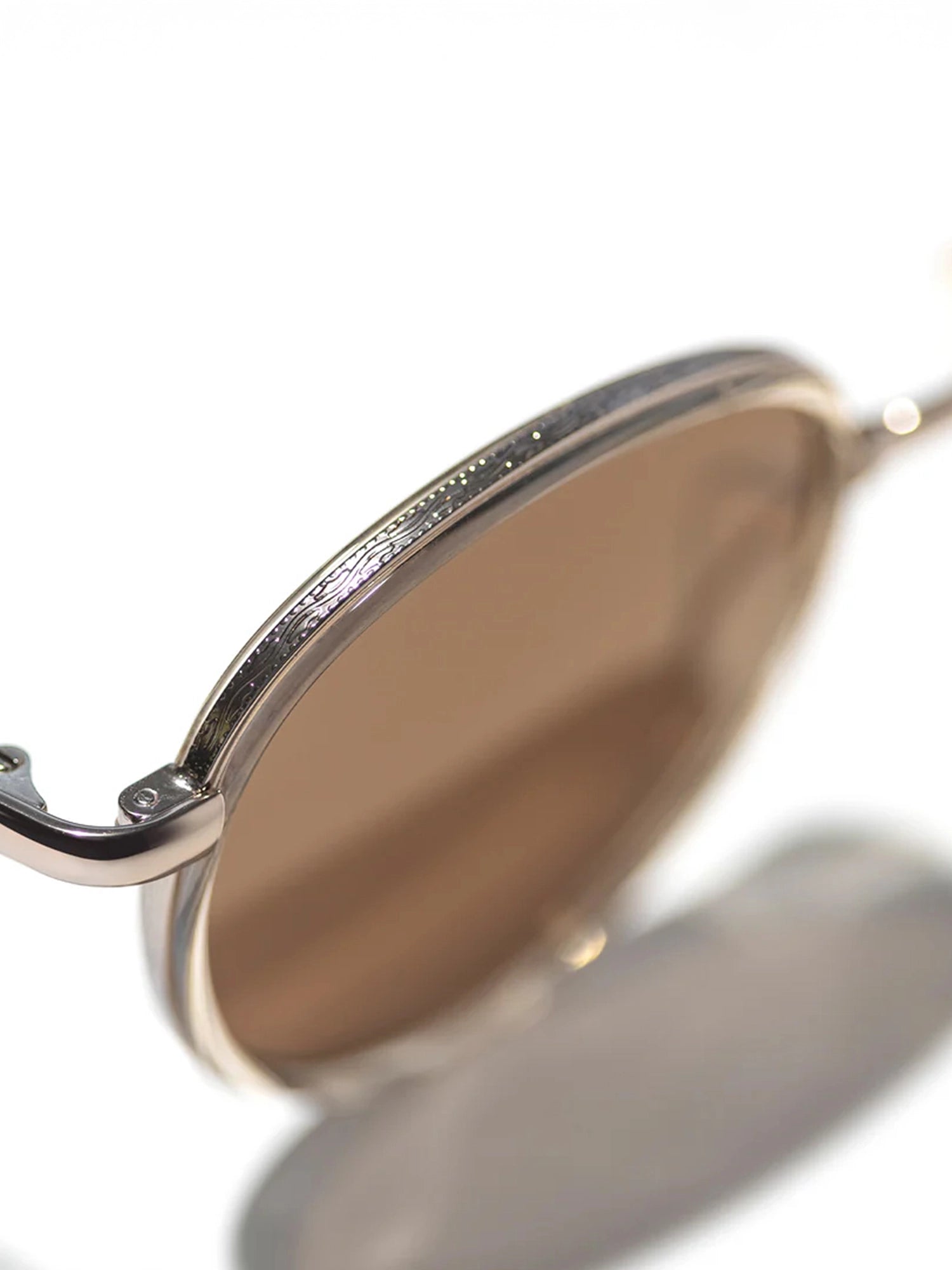 color:champagne amber
