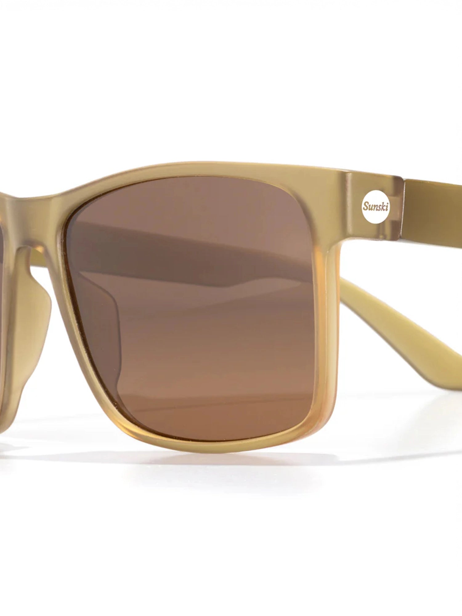 color:moss amber