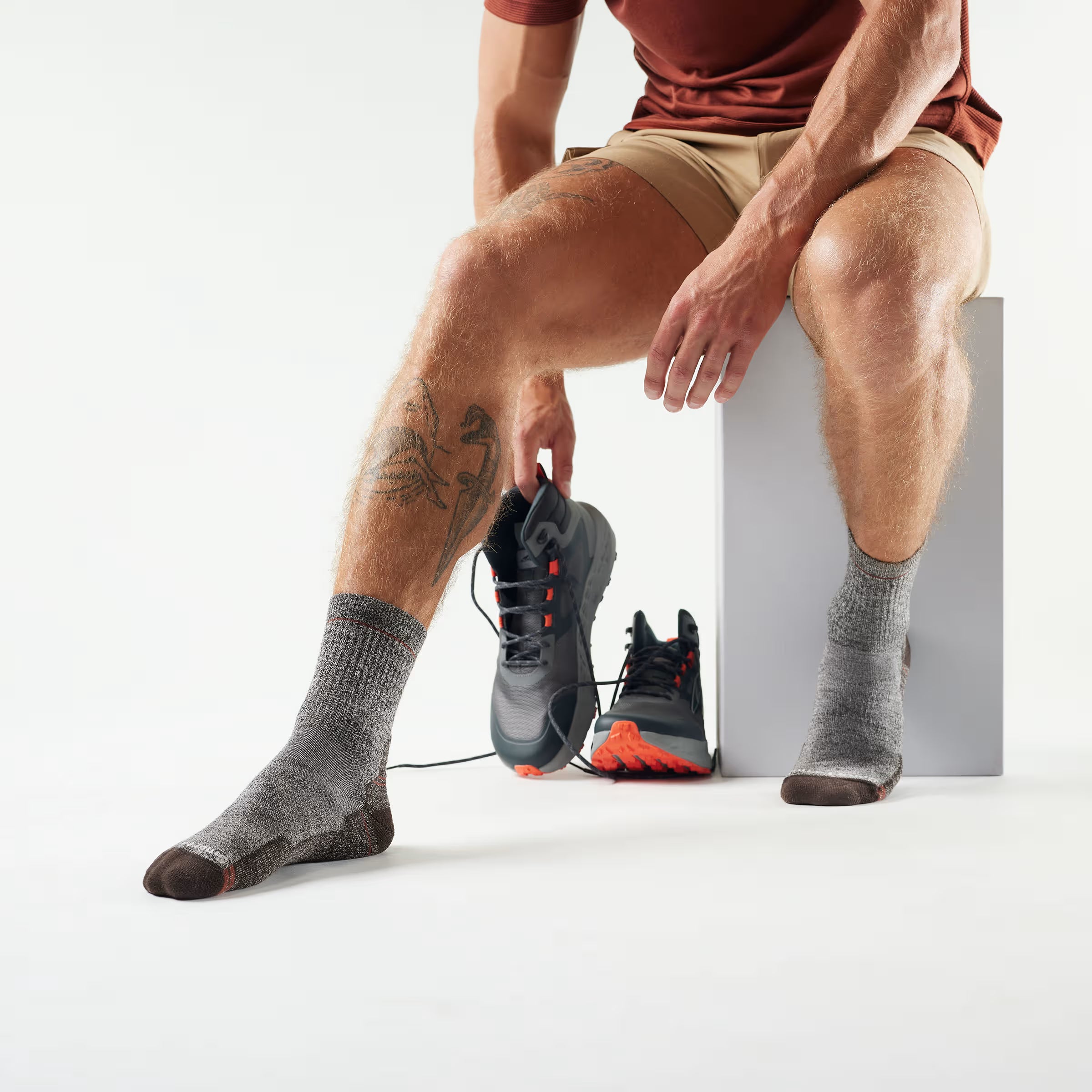 Hike Mid Crew Socks Light Cushion