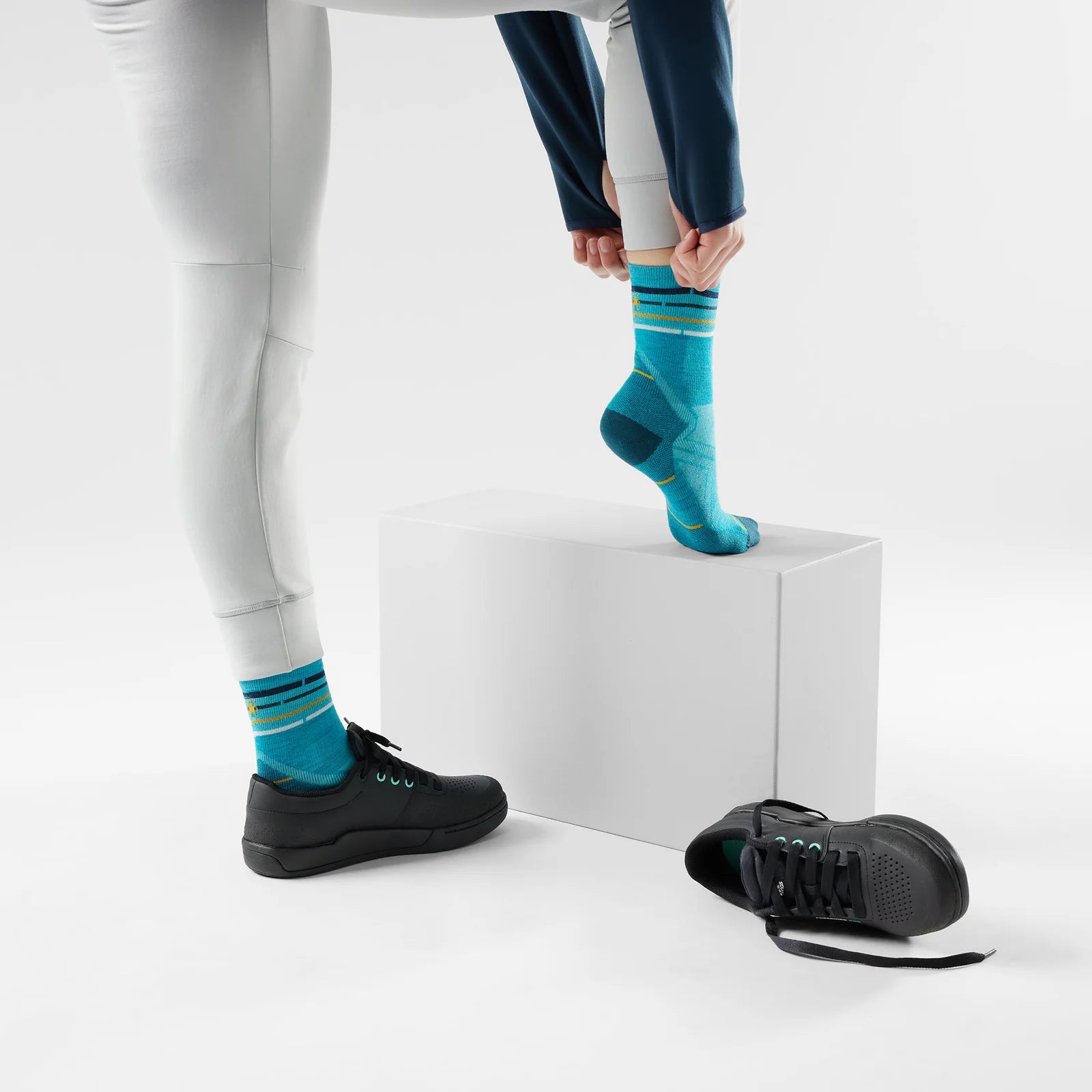 Women's Run Zero Cushion Mid Crew Socks Zero Cushion