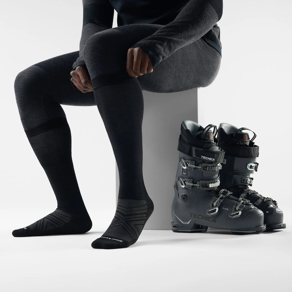 Ski Over The Calf Socks Zero Cushion