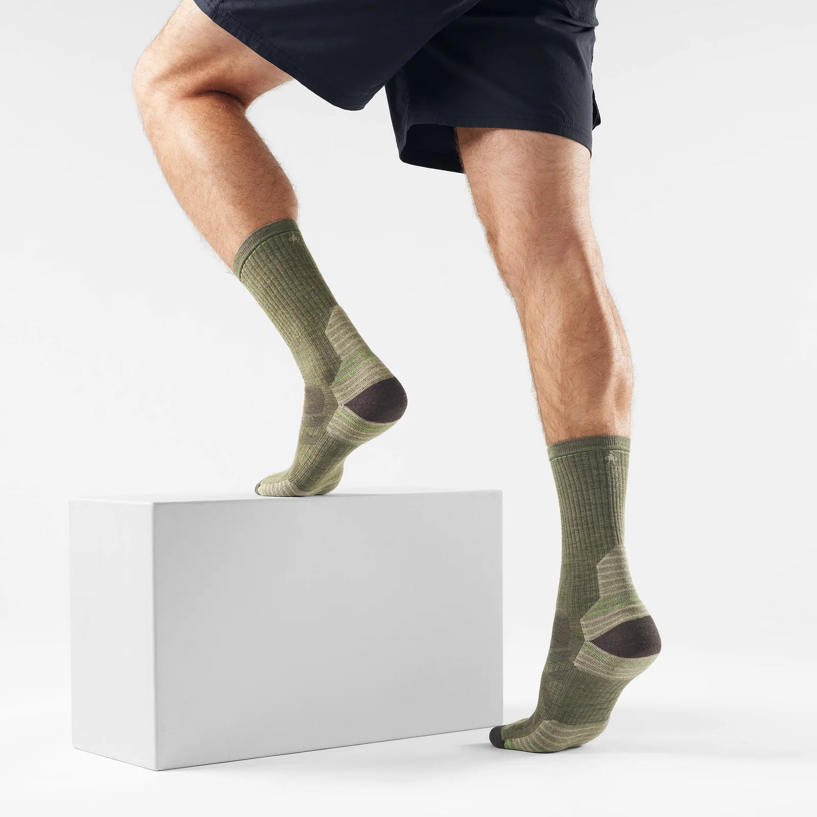 Men's Hike Crew Socks Targeted Cushion