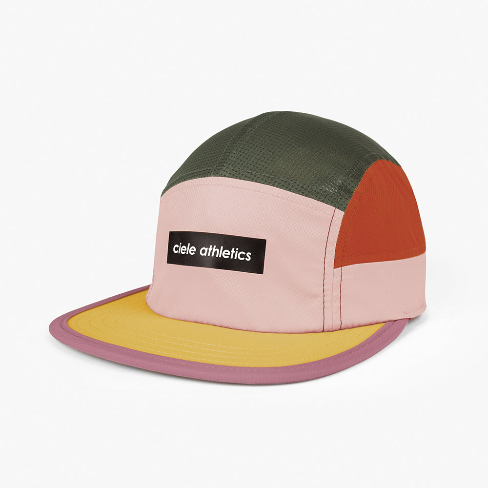 GoCap Field Iconic Bar Hat