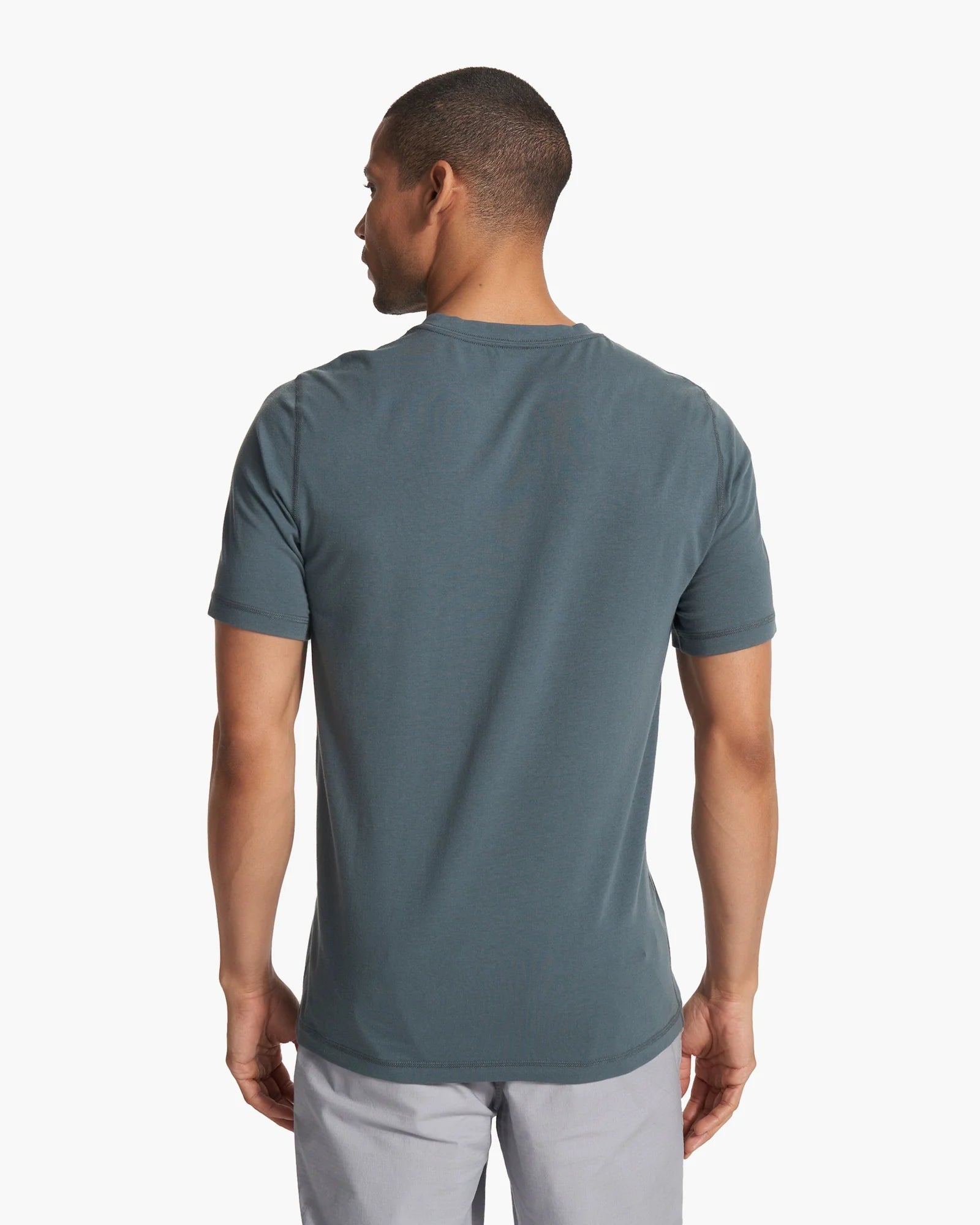 Vuori Men's Tuvalu Tee