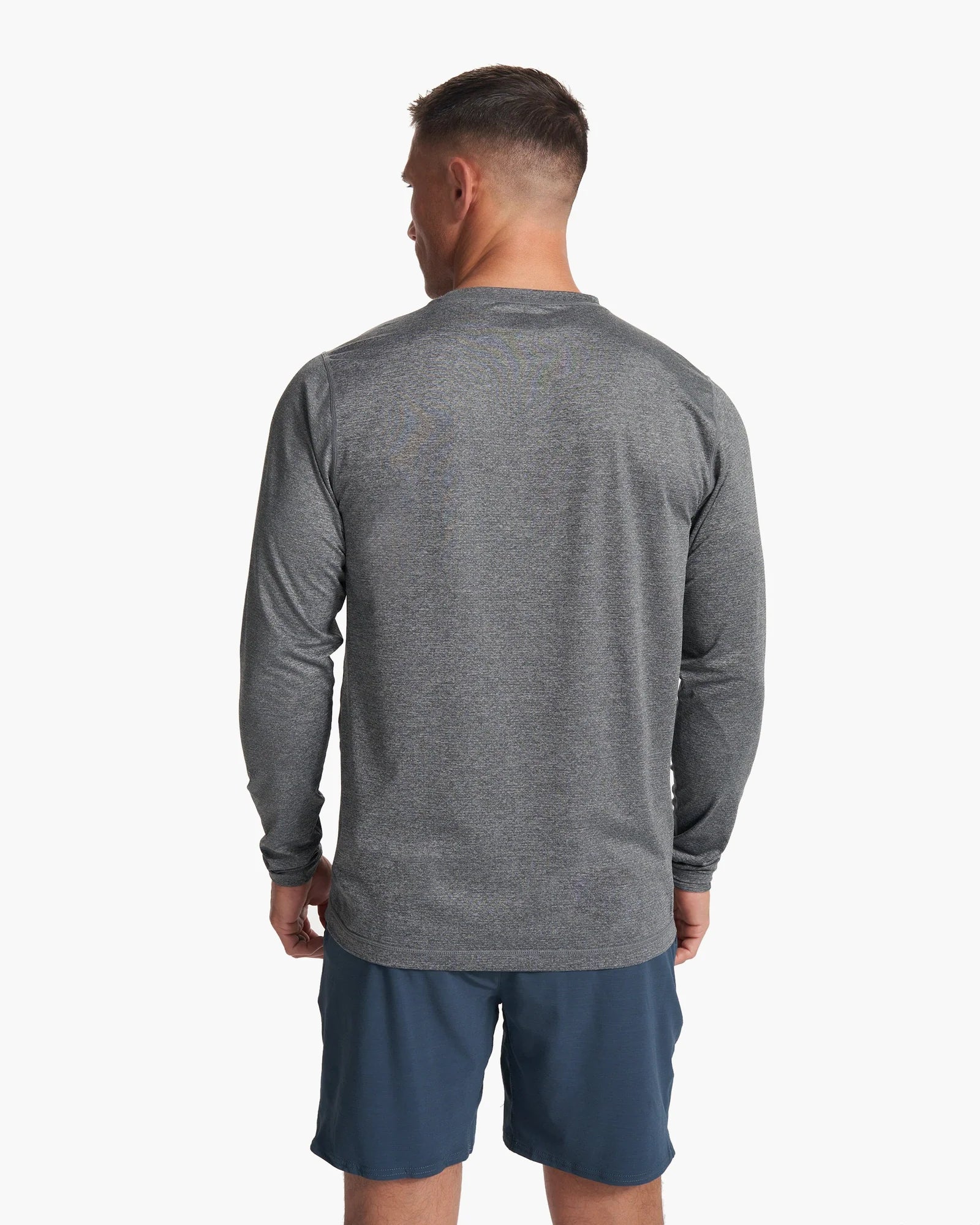 Vuori Men's Long-Sleeve Tradewind Performance Tee