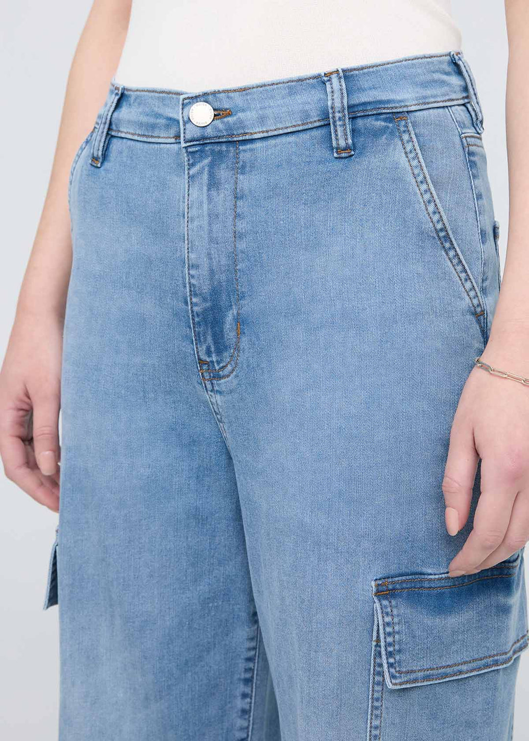 Women's Performance Denim Lite High Rise Cargo Pant