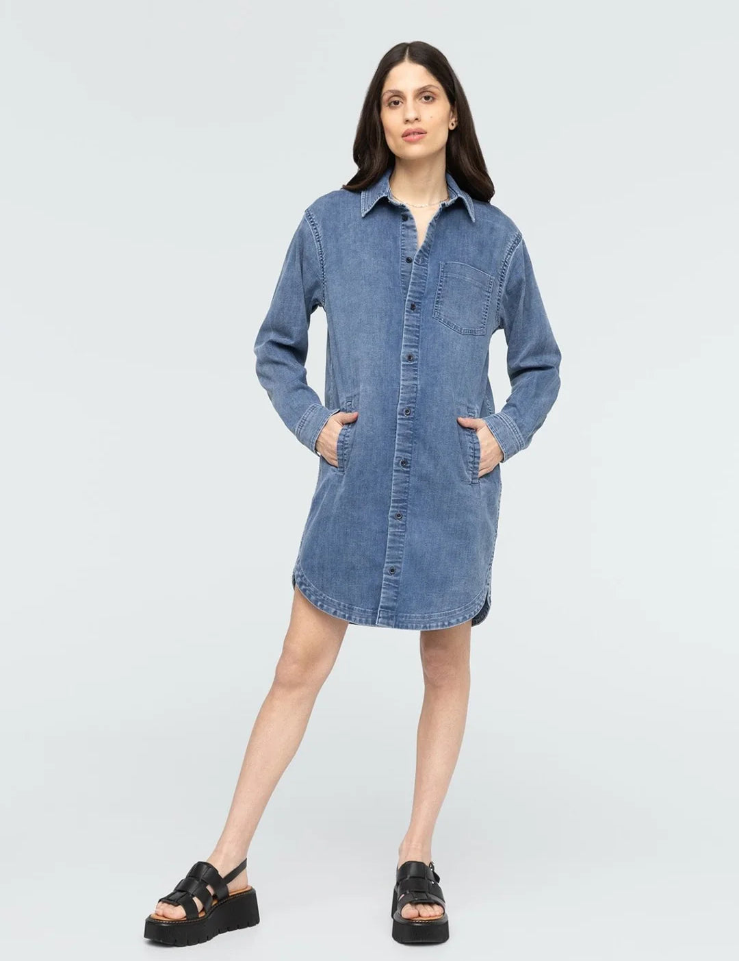 WKWR3009-Performance_Denim_Lite_Shirt_Dress-Washed-Indigo_1855-2.webp