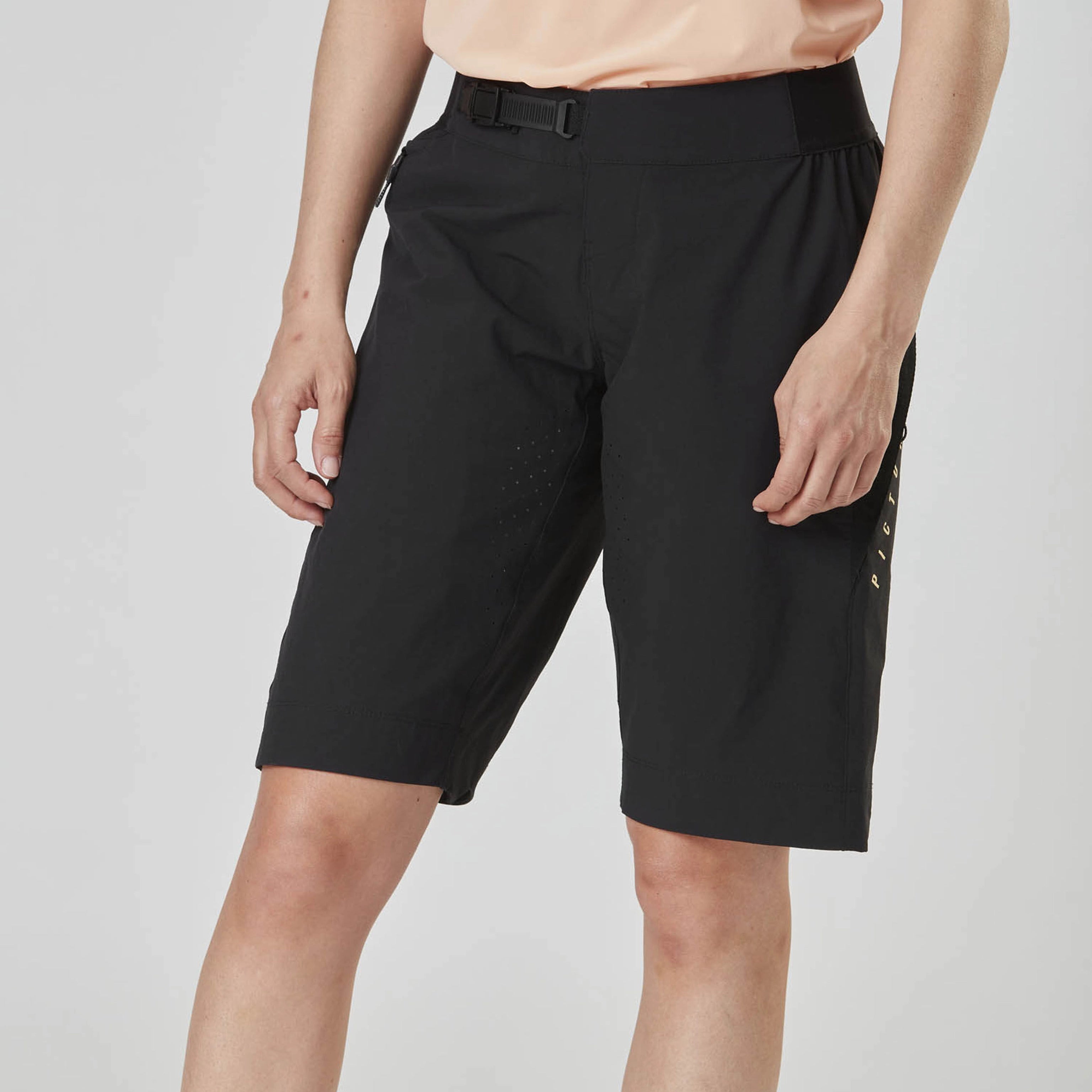 Women's Vellir Stretch Shorts (Past Season)
