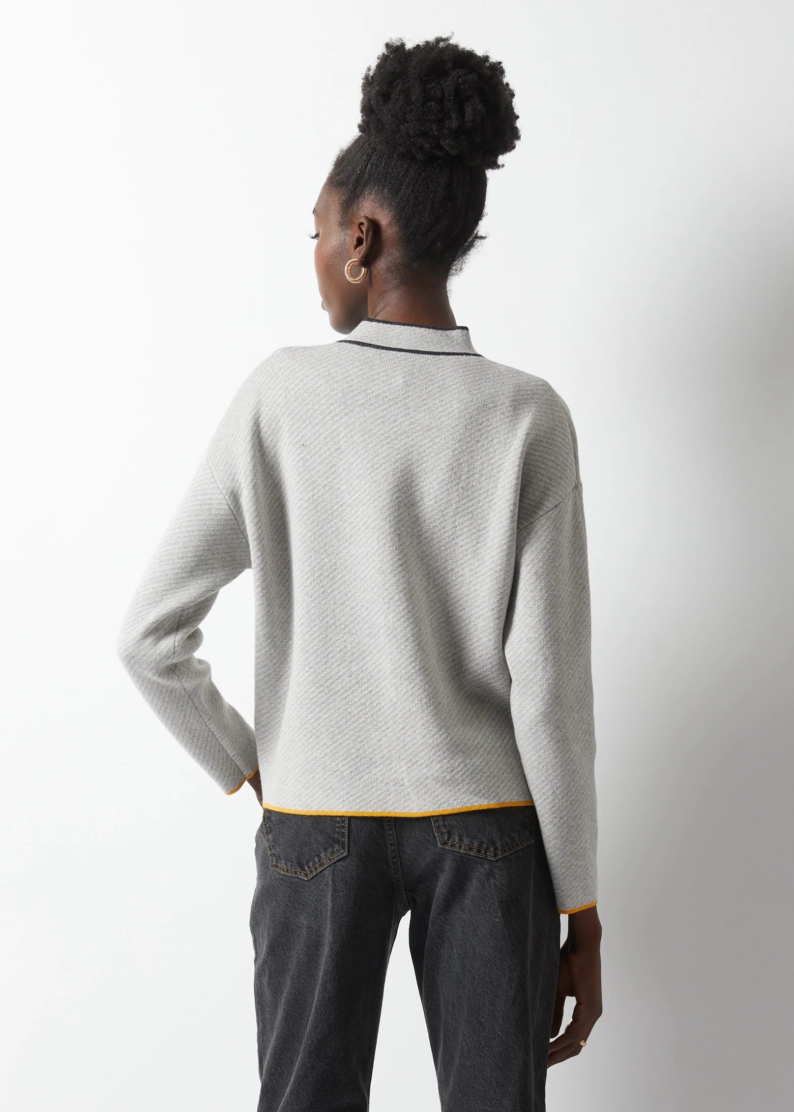 Women's Neru Collar Sweater