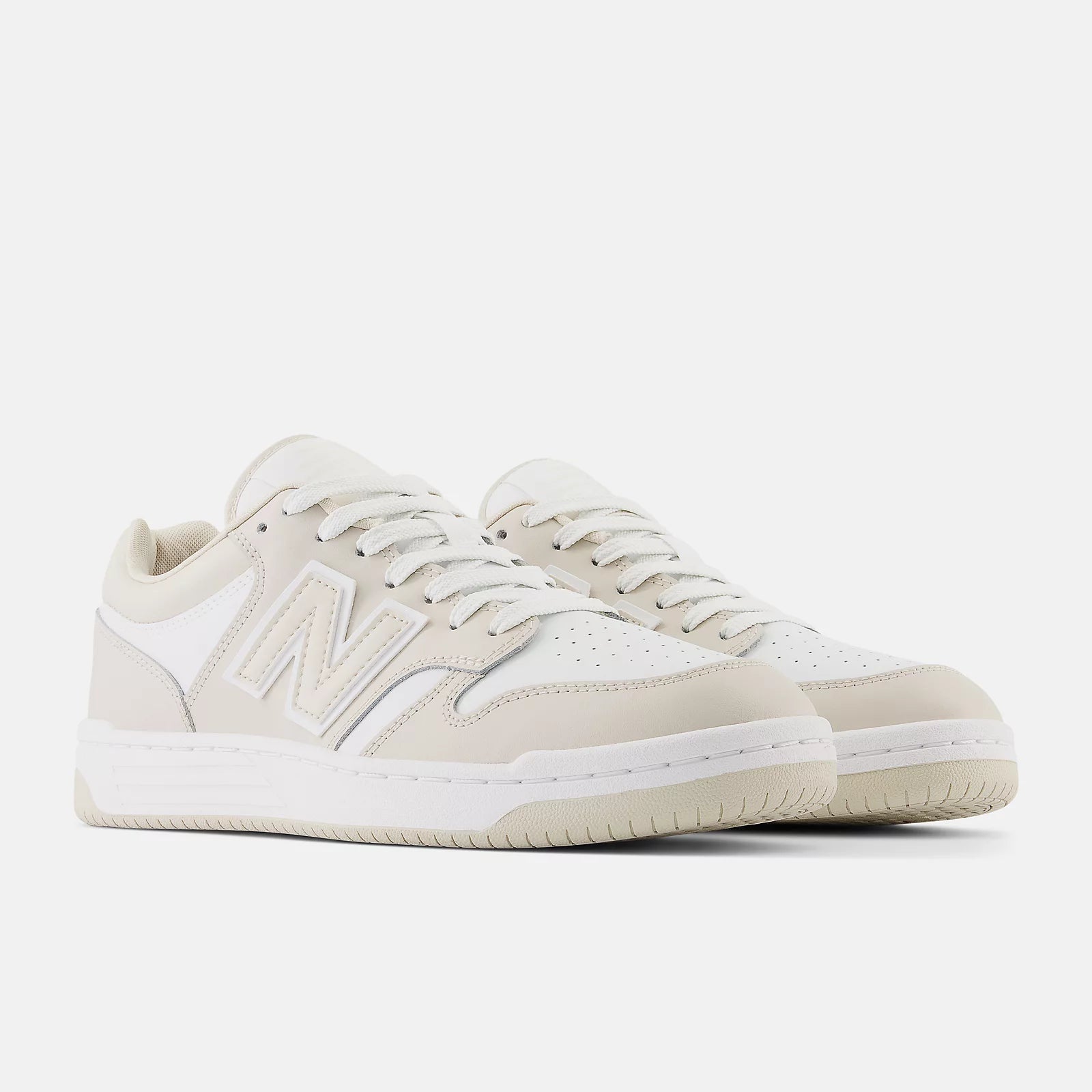 New balance white casual shoes deals