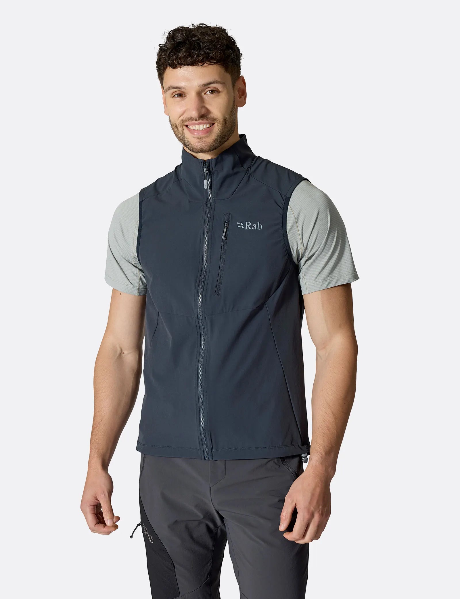 borealis_vest_beluga_qws_79_bel_model_26275.webp
