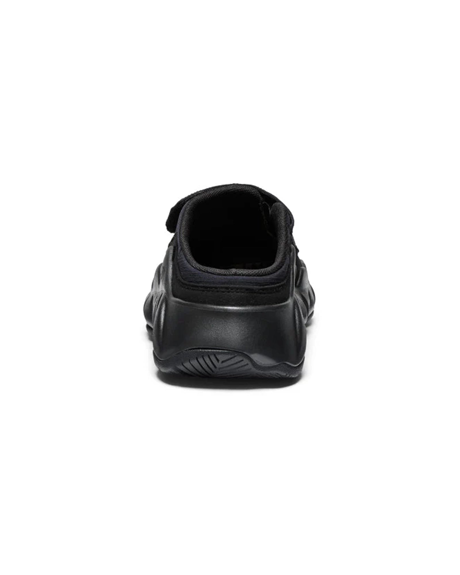 color:black