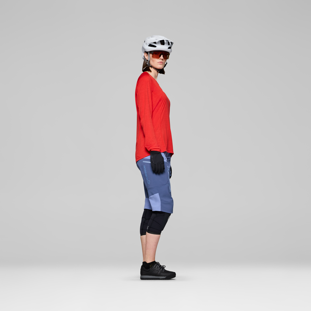 Women's Fjora Equaliser Light Long Sleeve