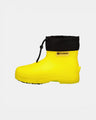 color:yellow