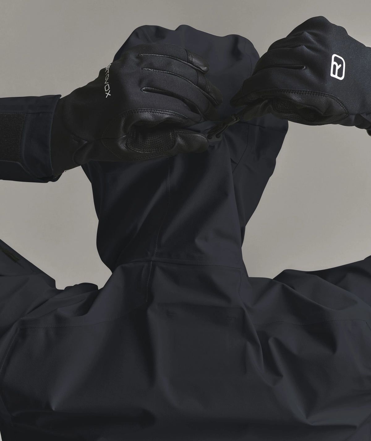 Women’s Ortler Gore-Tex Jacket – Black Raven