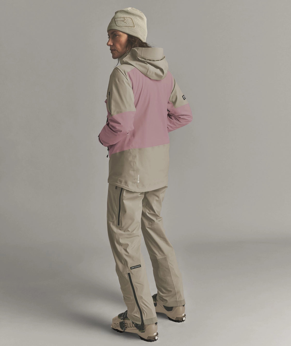 Women’s Ortler Gore-Tex Jacket – Black Raven