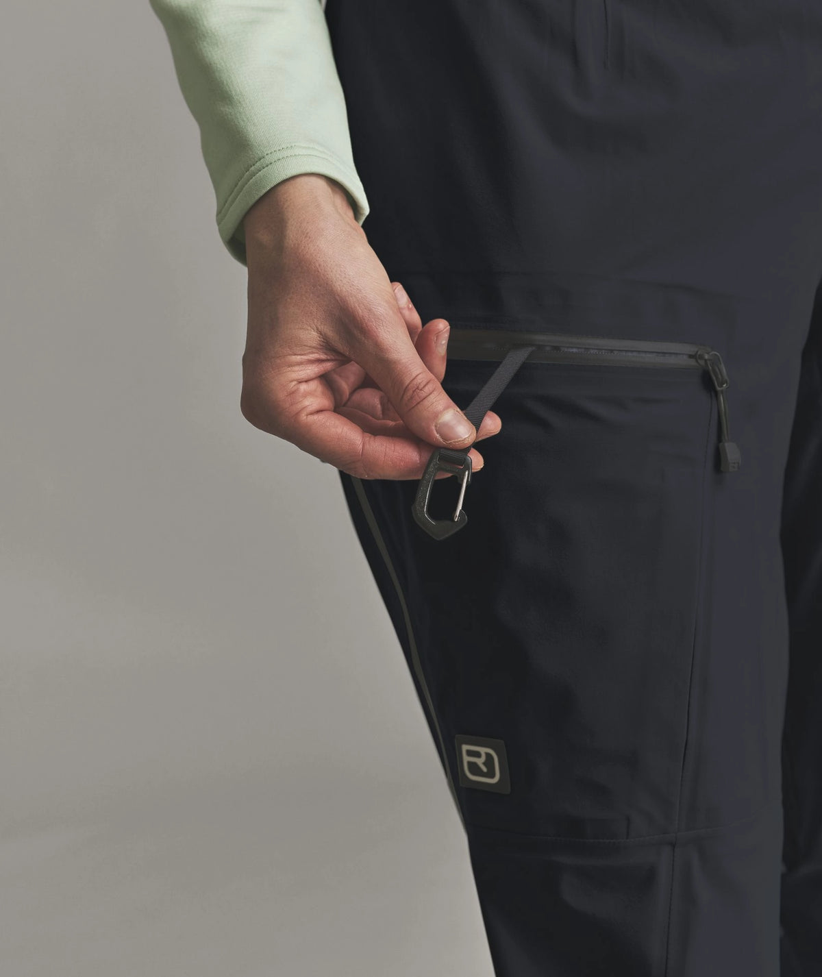 Women’s Ortler Gore_Tex Pant – Black Raven