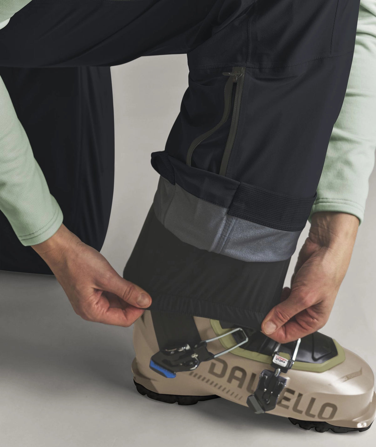 Women’s Ortler Gore_Tex Pant – Black Raven