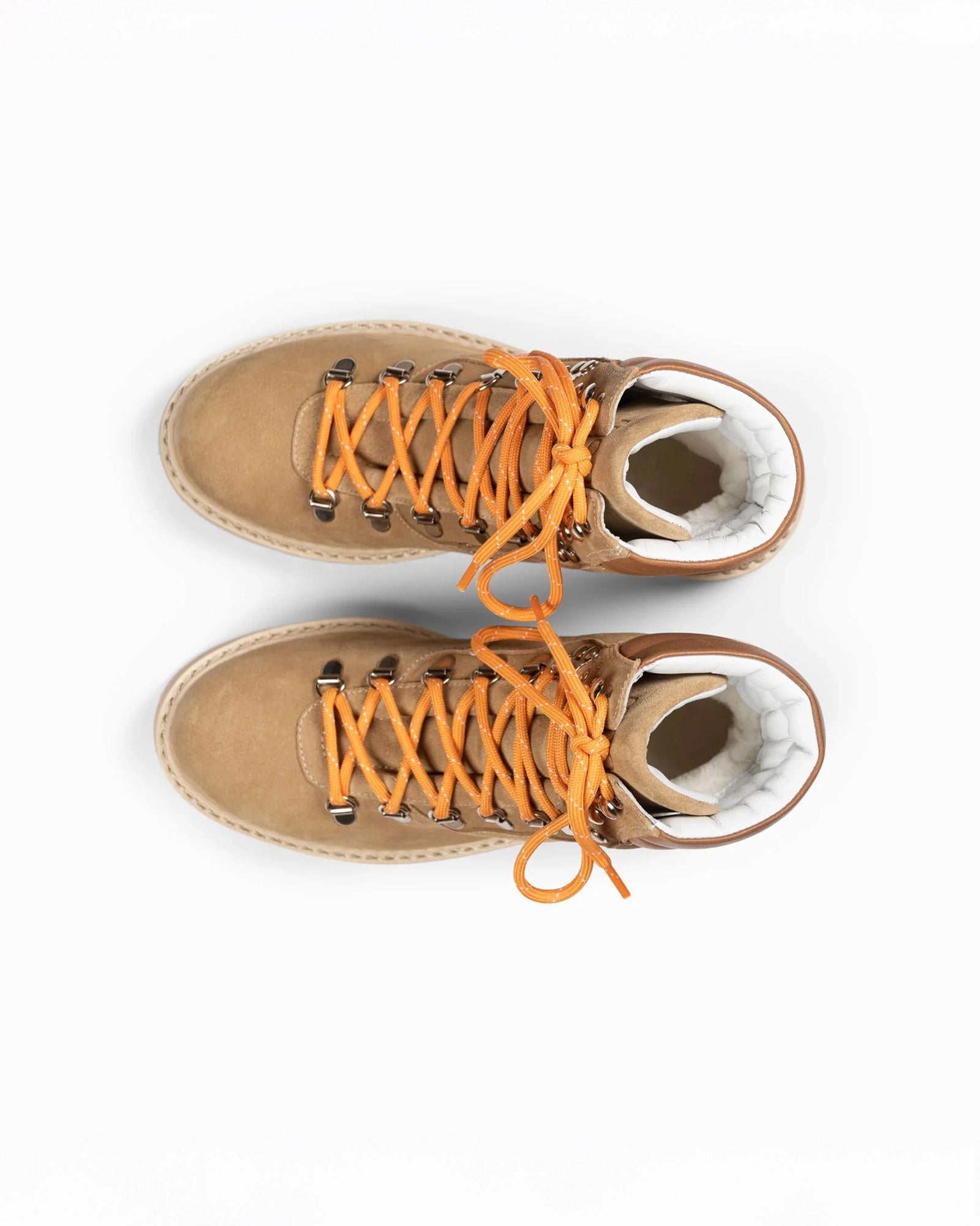 color:nude