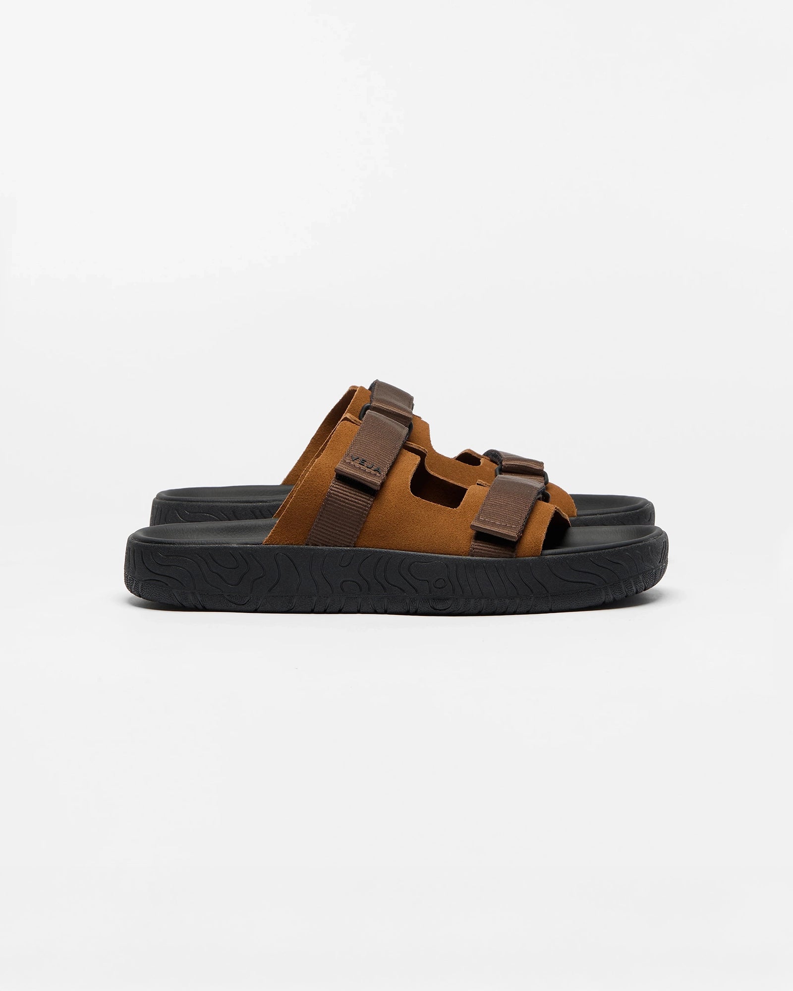 color:cognac eagle black