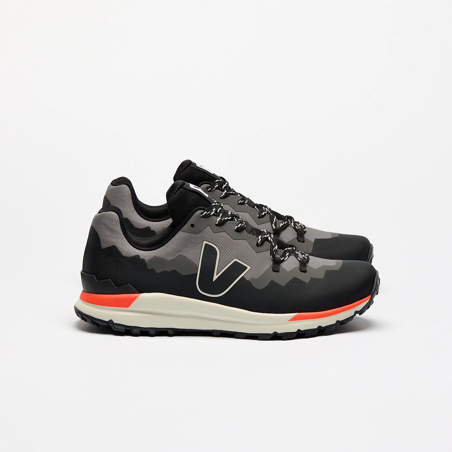 veja-sneakers-fitz-roy-recycled-grey-FR2303206_1.webp