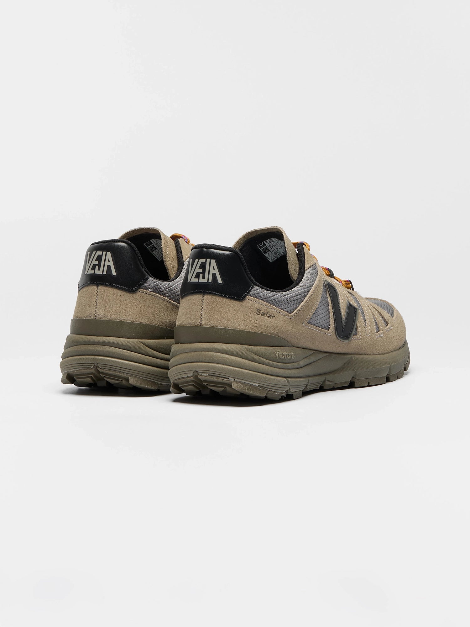 color:ardoise / taupe / black
