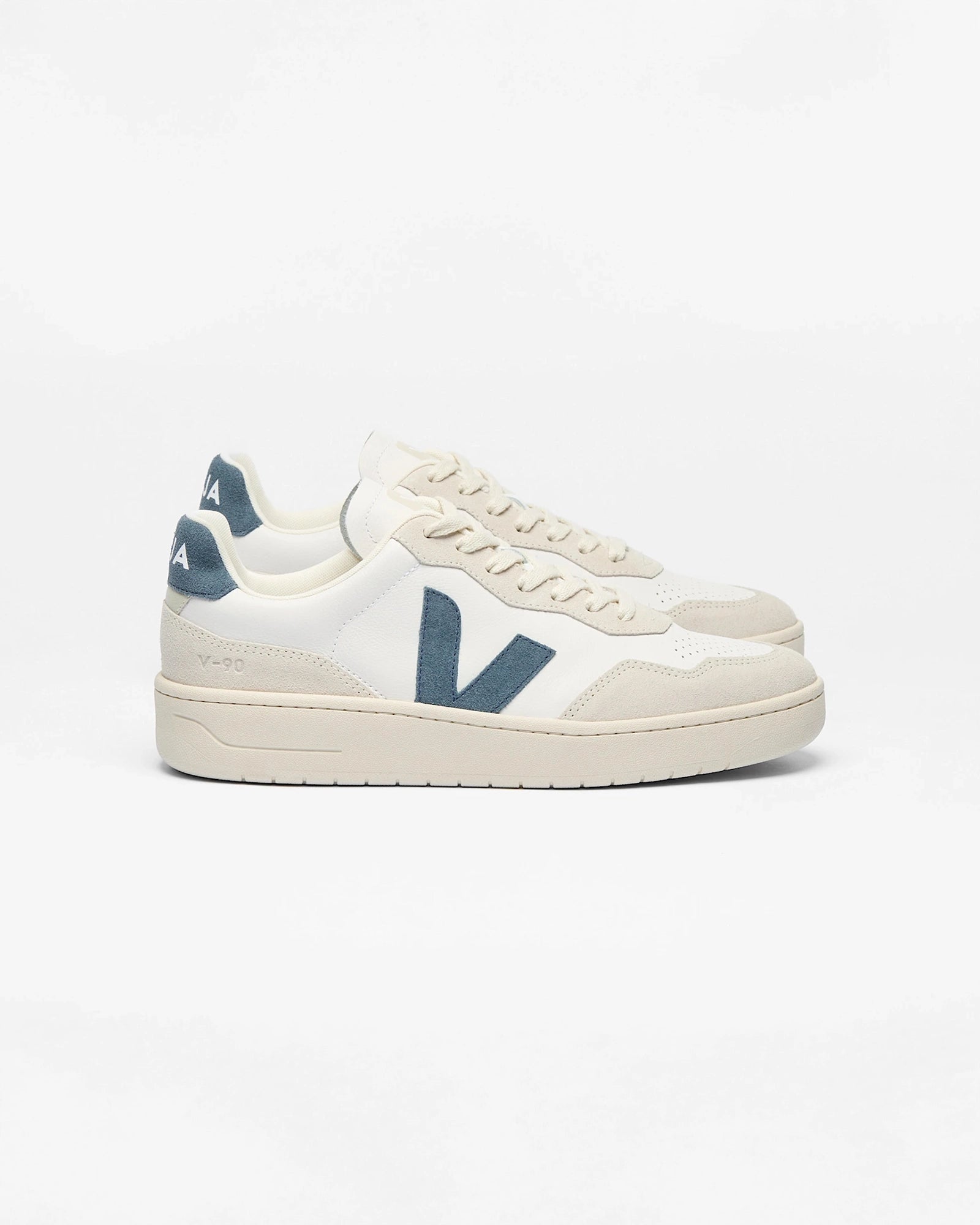 color:white / california