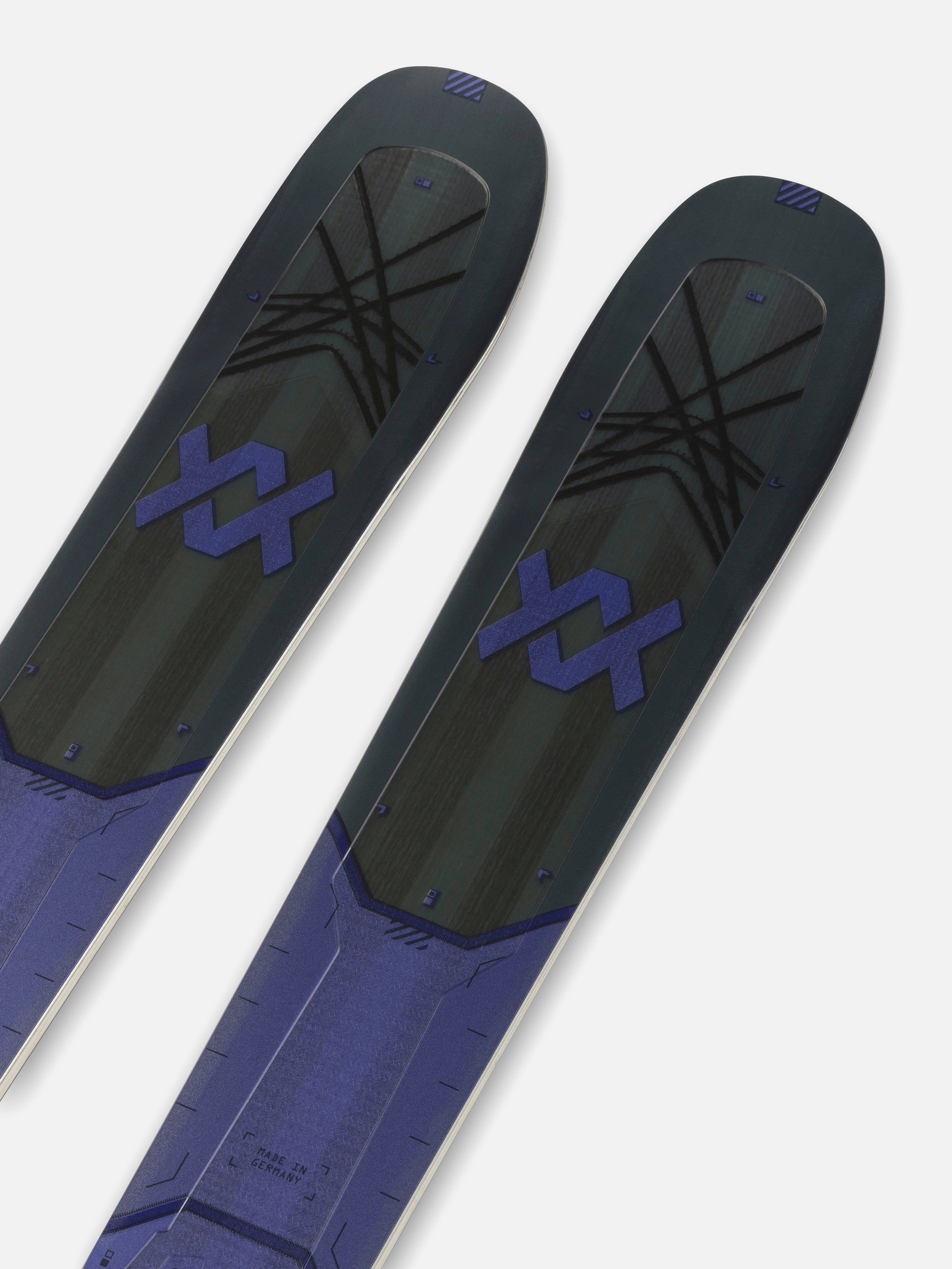 M7 Mantra W Skis 2026
