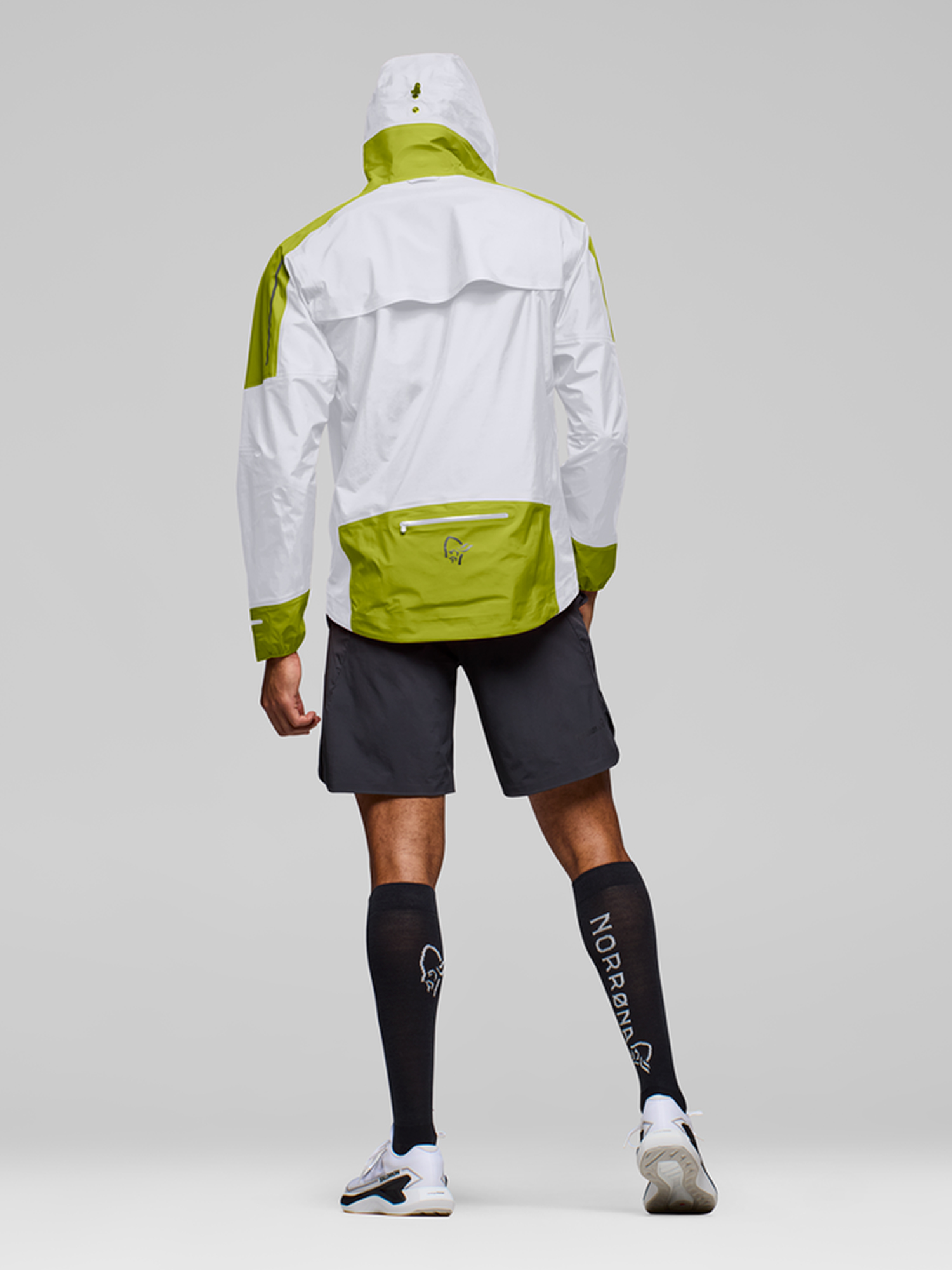 color:golden lime / snow white